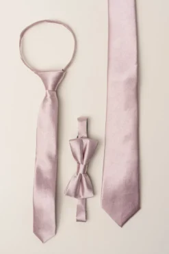 Boys Max Tie in Blush