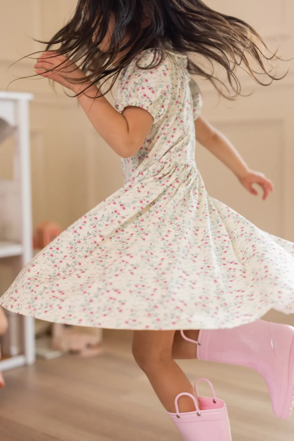 Mini Alayna Play Dress in Ivory Pansy Trellis